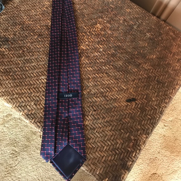 Izod Tie - Picture 3 of 5